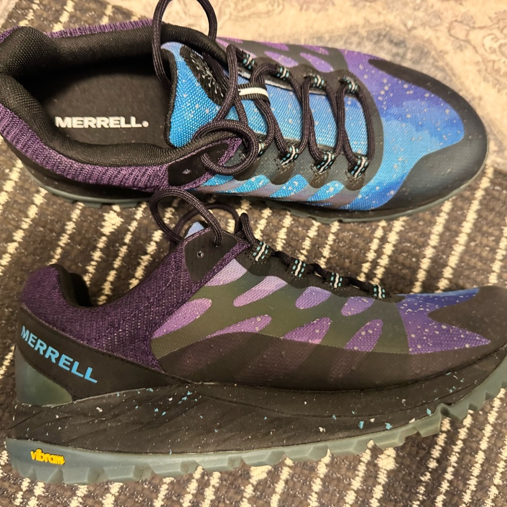 Merrell antora Women’s 10W Blue and Purple Trail Running Shoes